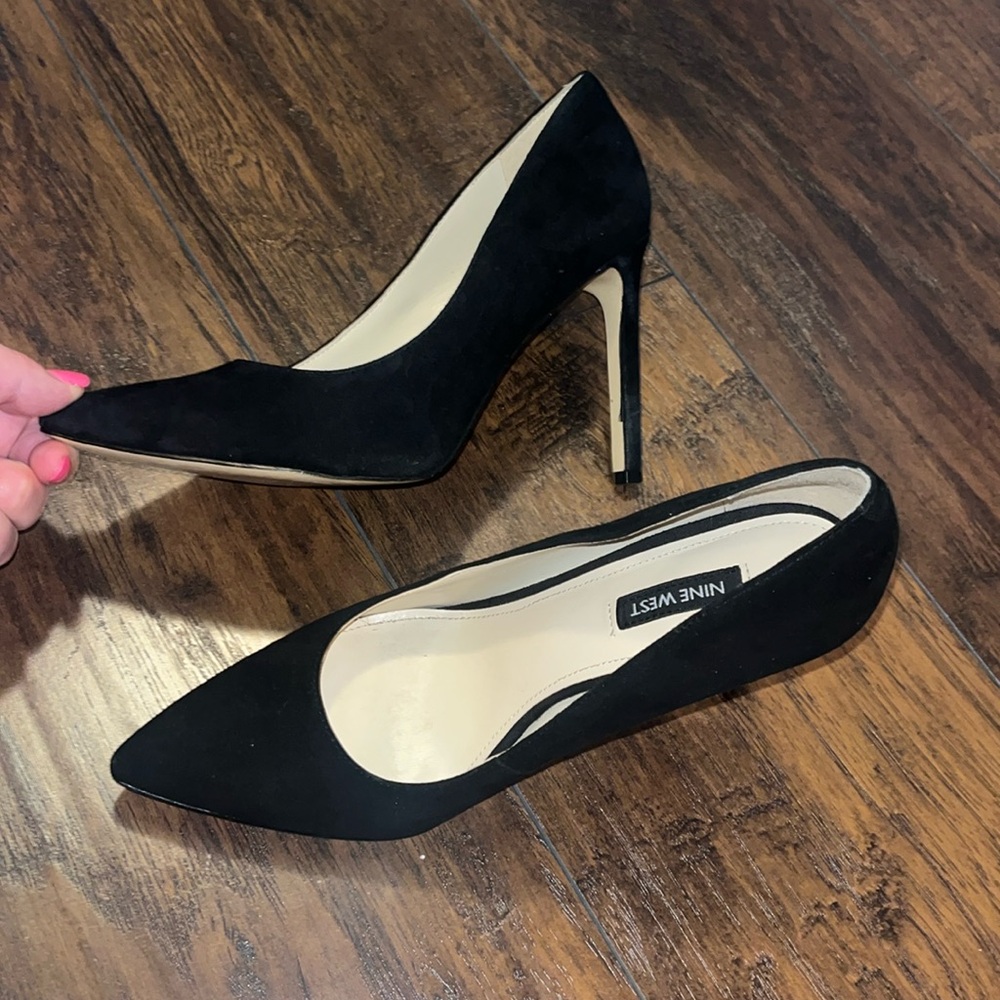 Nine West closed toe black suede heels. Size 8.5